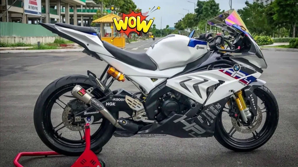 Yamaha R15 4V