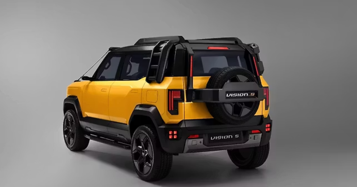 Mahindra Vision S Cabin